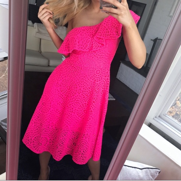 Lilly Pulitzer Pink Callisto Ruffle off shoulder - Picture 7 of 8